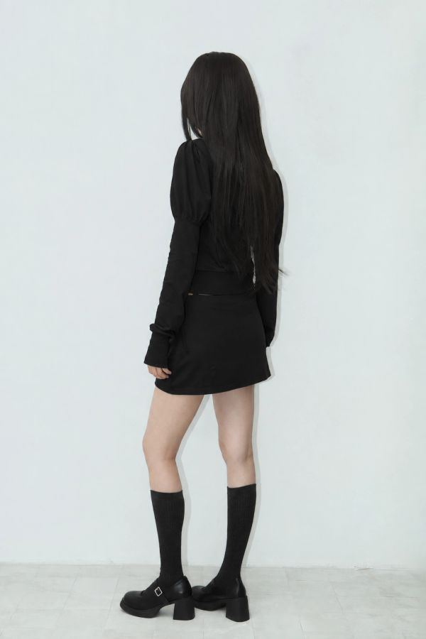 DOUBLE-BUTTON STRAP PANTSKIRT BLACK