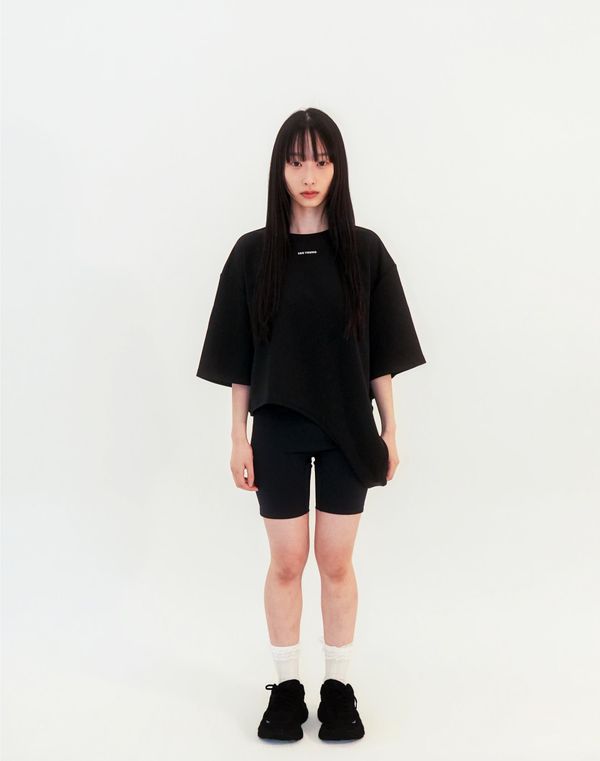 Curve Overlay Top Black