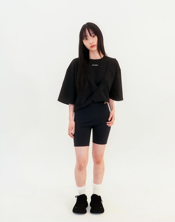 Curve Overlay Top Black